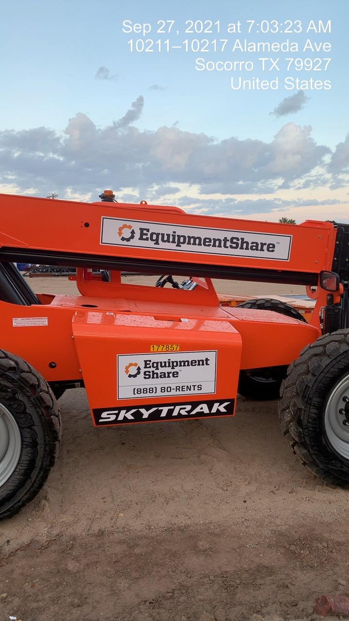 2021 SKYTRAK 10054