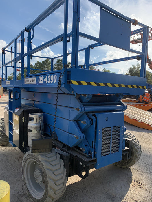 2020 GENIE GS-4390 RT