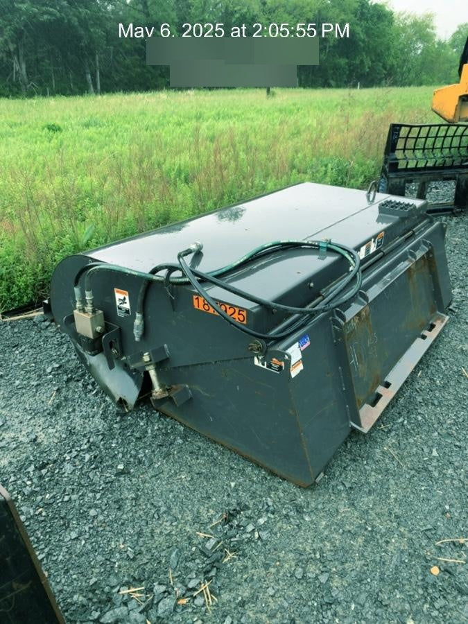 2021 PALADIN Sweepster SB72