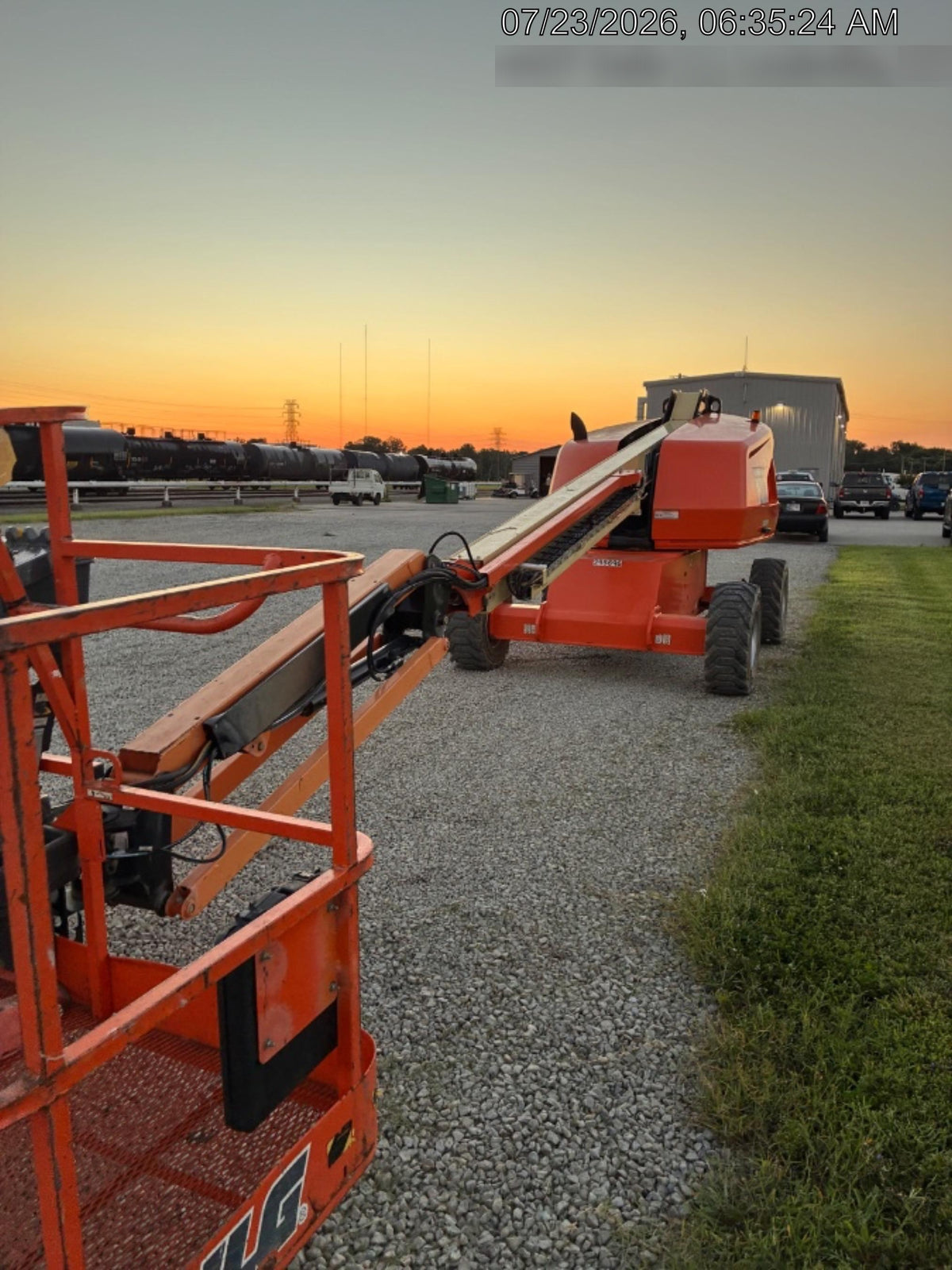 2023 JLG 460SJ
