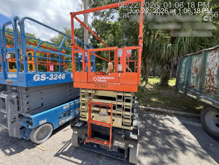 2022 JLG ES3246