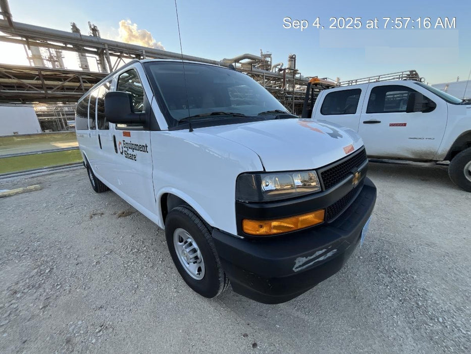 2025 CHEVROLET Express Van - Rental