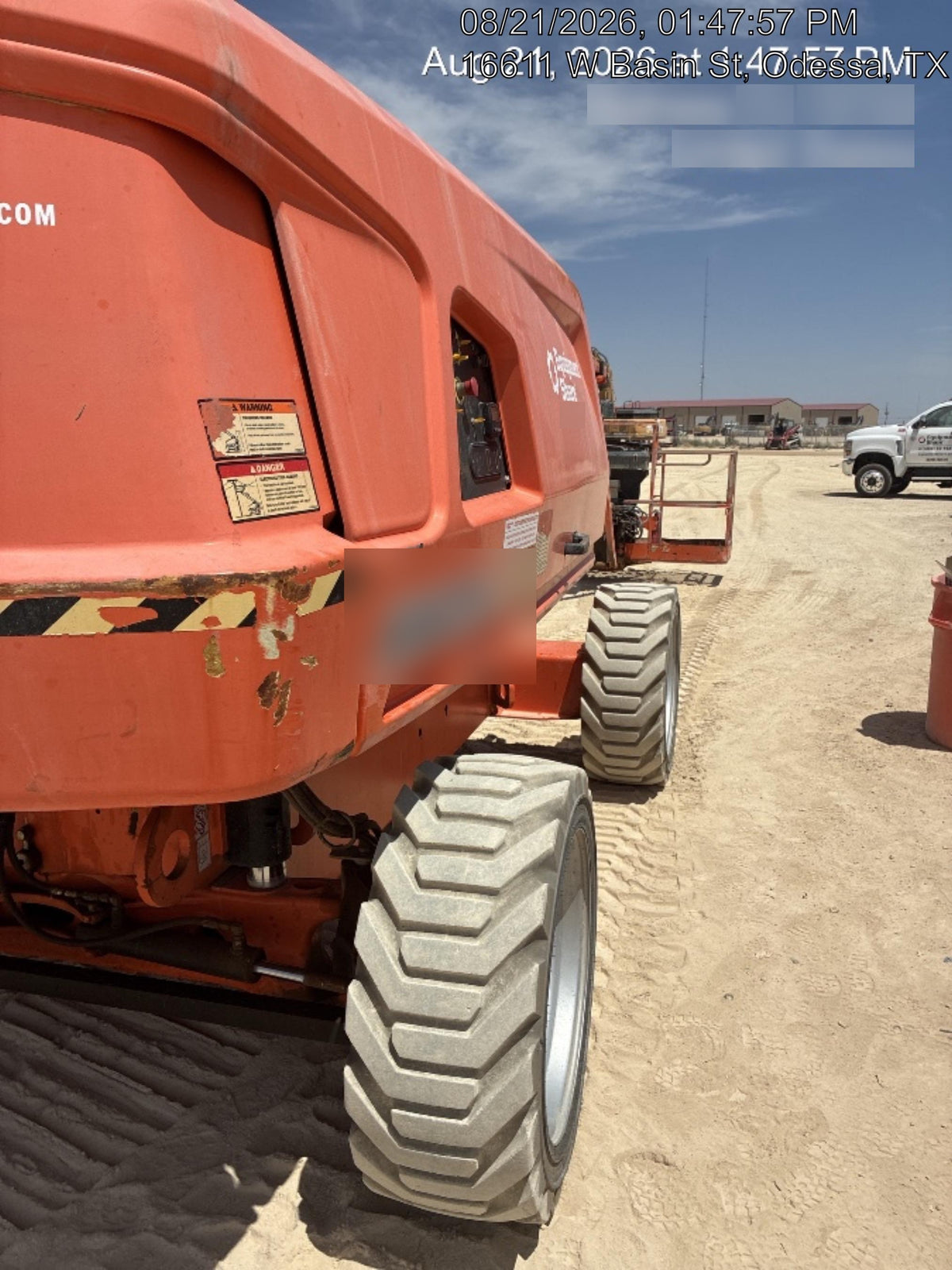 2022 JLG 660SJ