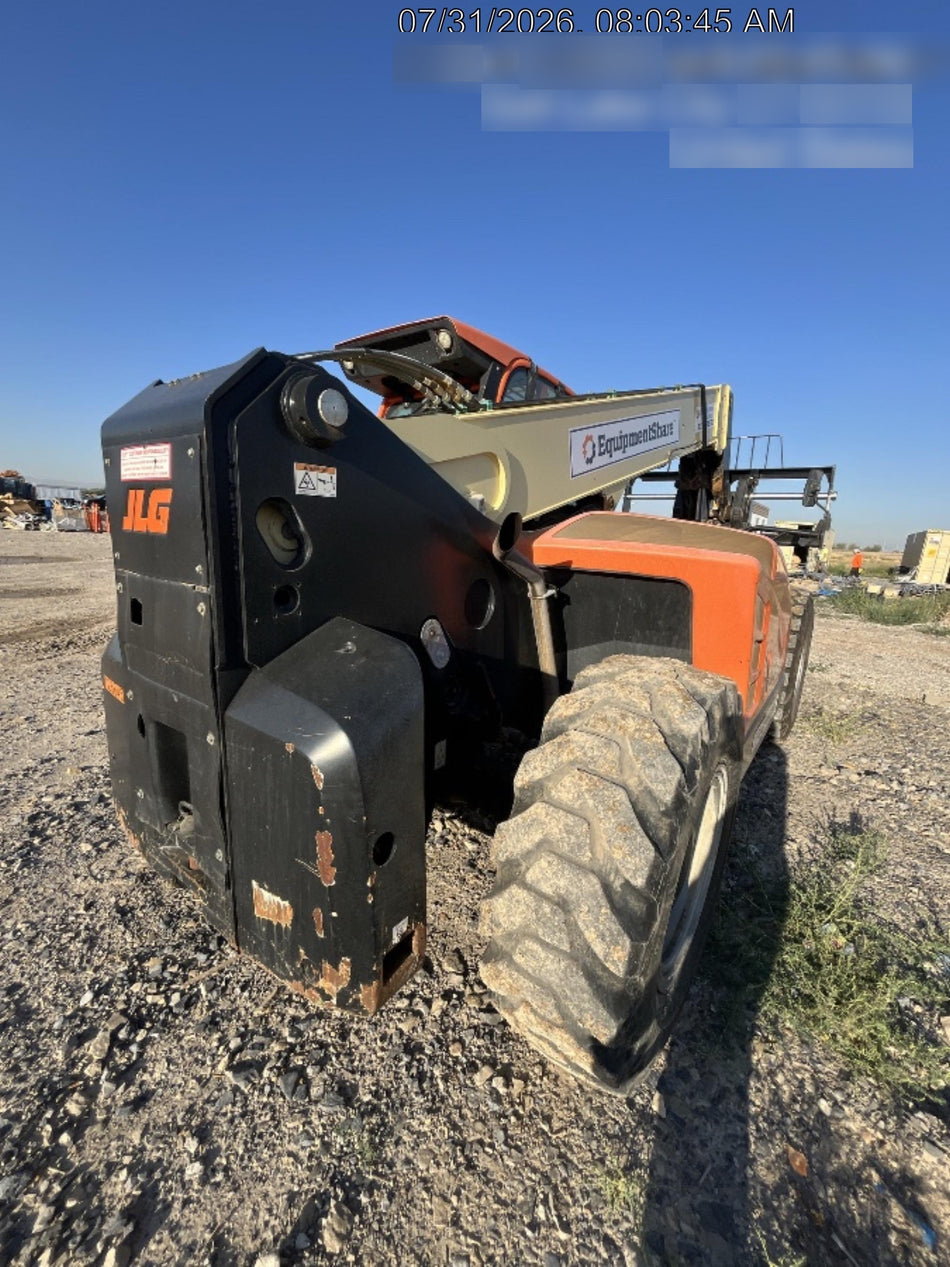2021 JLG 1732