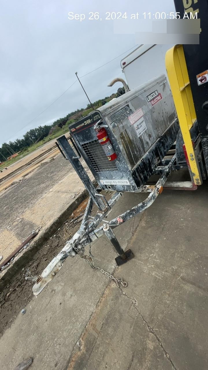 2019 Lincoln Electric Vantage 322 Welder Ready-Pak 3, Two wheel trailer, Fender and Light kit, Cable Rack