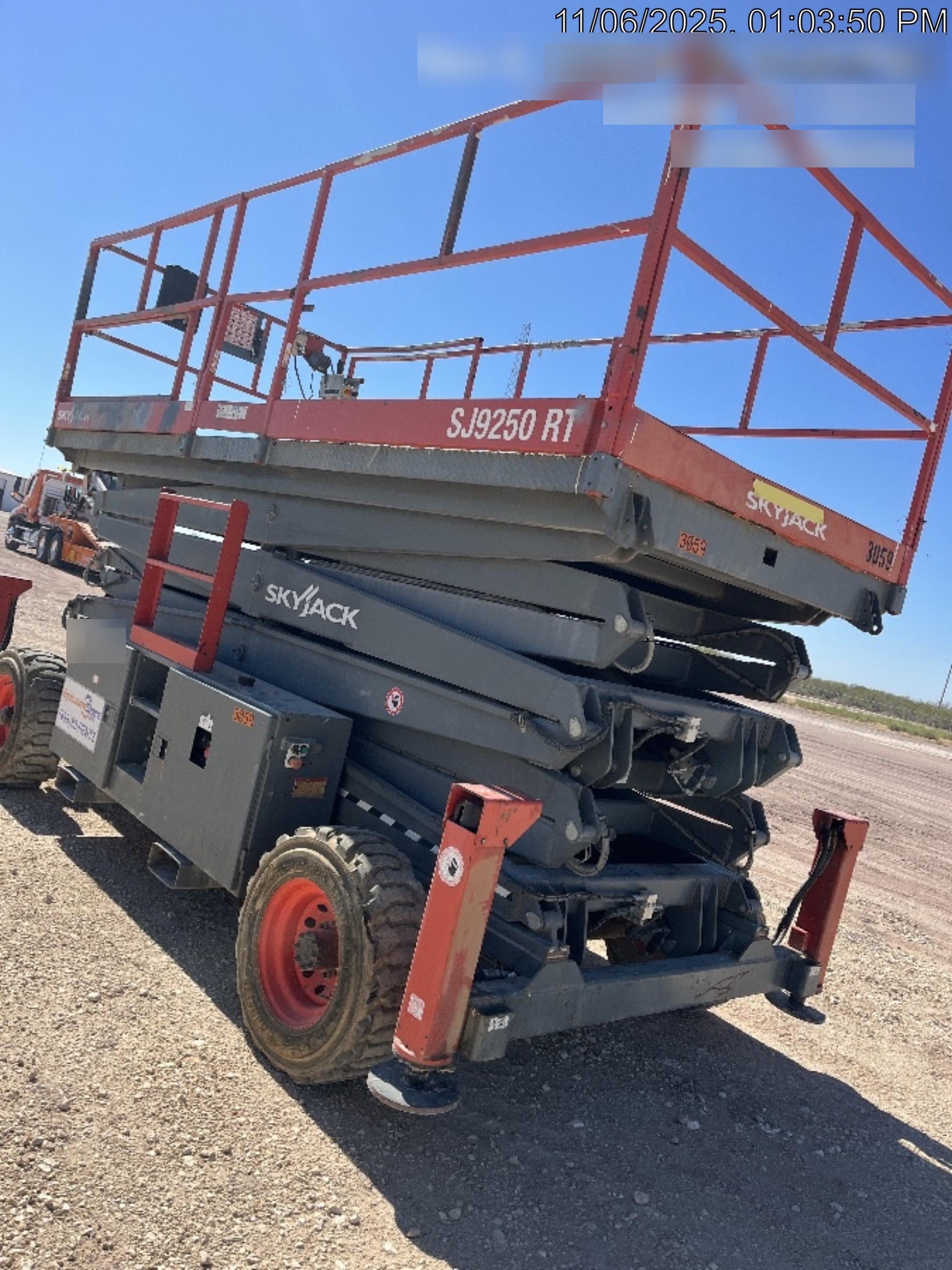 2017 SKYJACK SJ9250 RT
