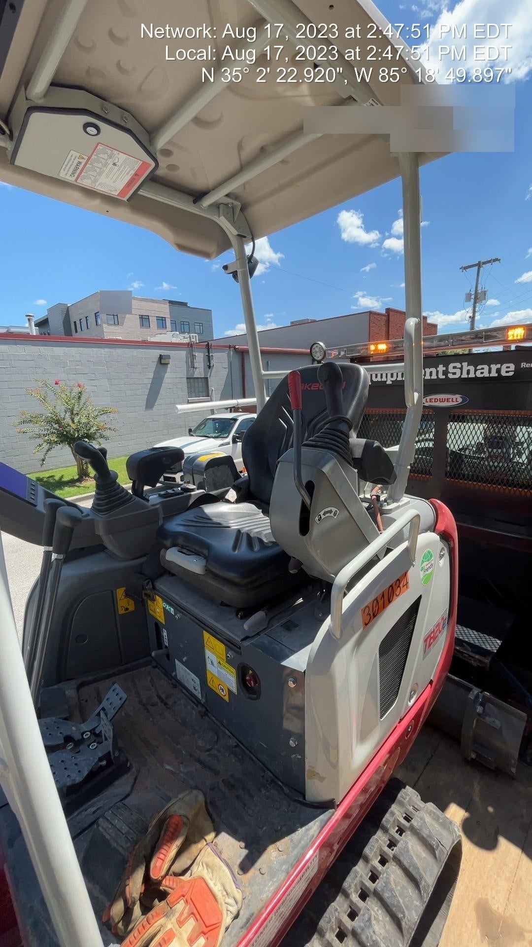 2023 TAKEUCHI TB20e