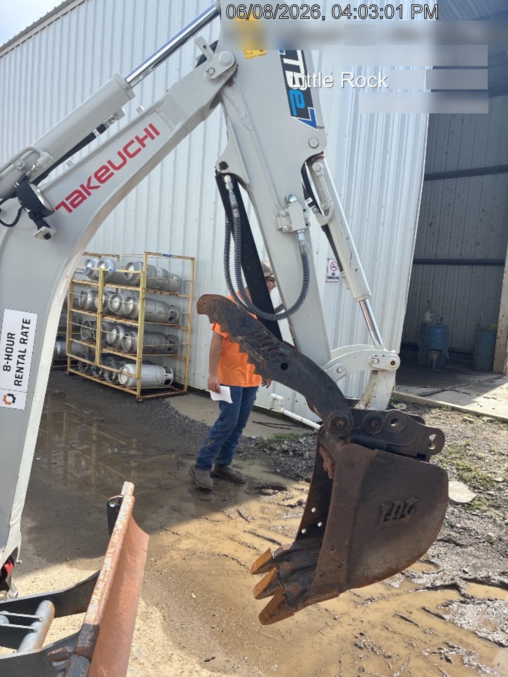 2023 TAKEUCHI TB20e