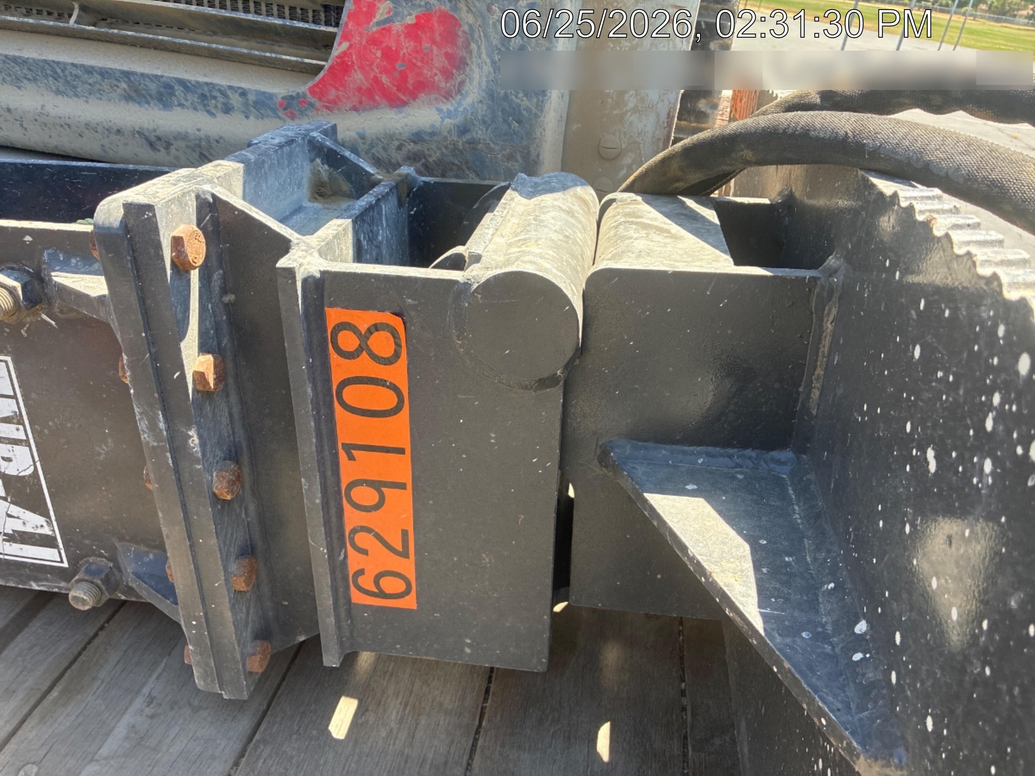 2025 TOKU TNB4J-C