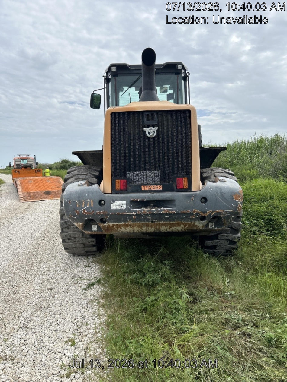 2018 Case 821G CLOSED CAB, JRB 418 STYLE HYD COUPLER