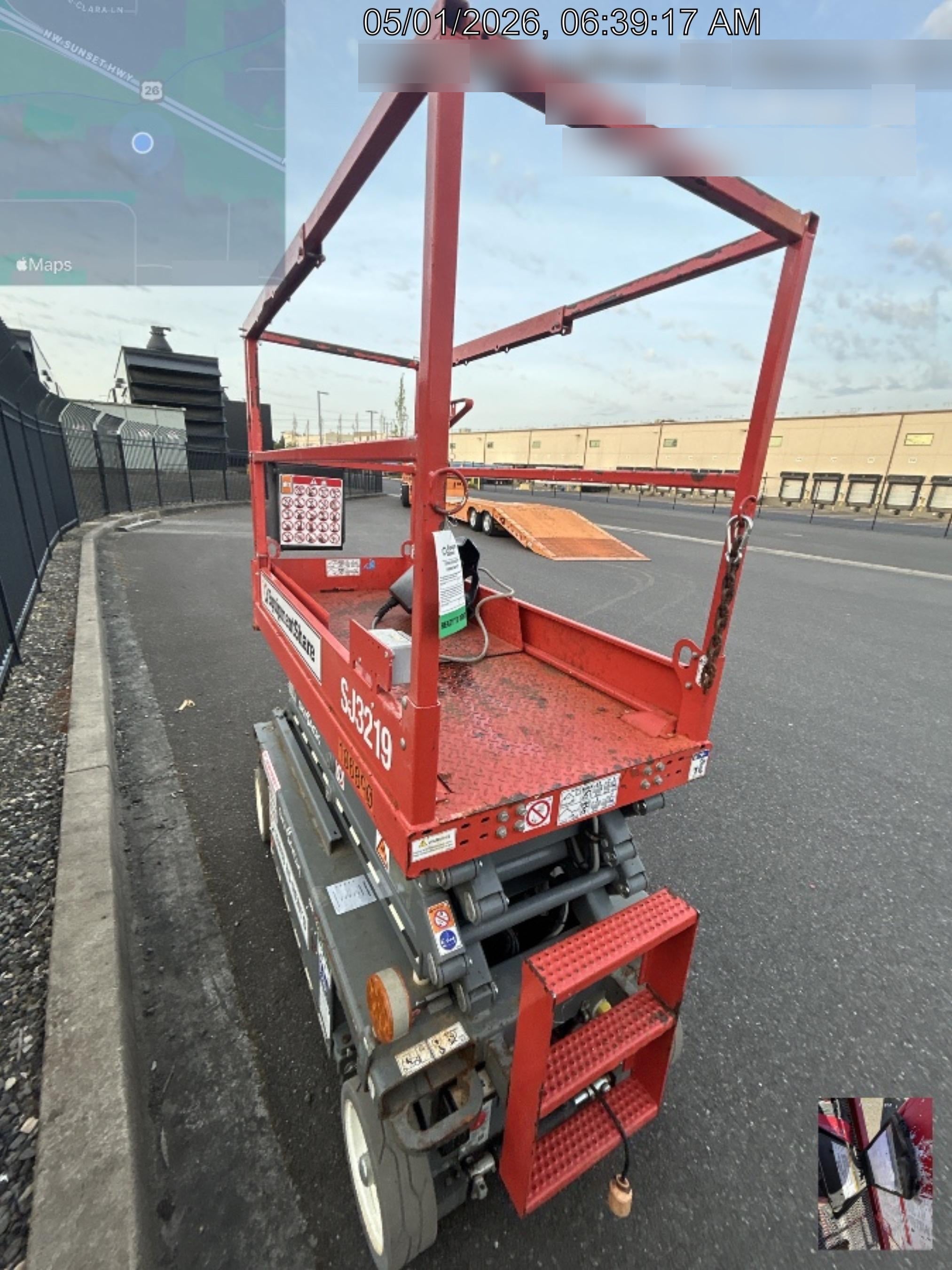 2020 Skyjack SJIII-3219 Solid NM Tires, Half height spring hinged entry gate, Dual Beacons, 800W Inverter