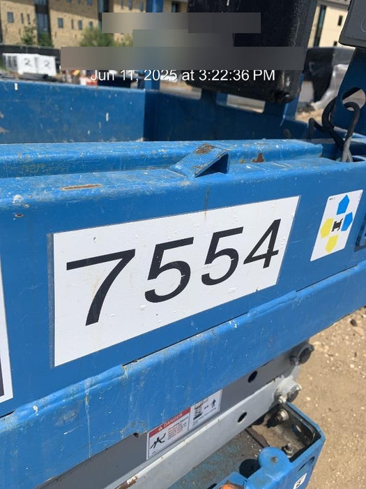 2017 Genie GS-1930 Genie GS-1930 Lift w/Fixed Rail and Chain Entry