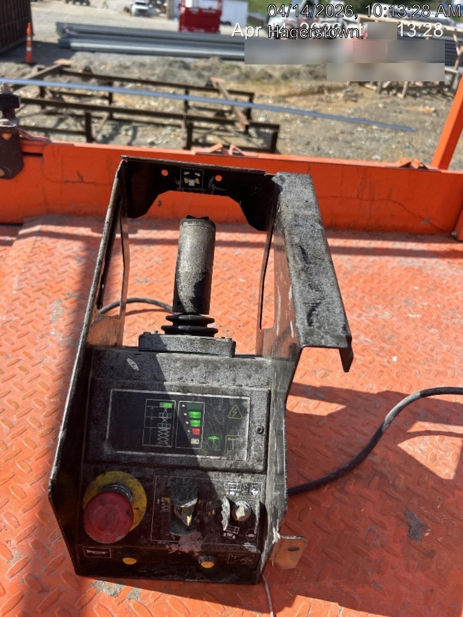 2025 JLG ES3246