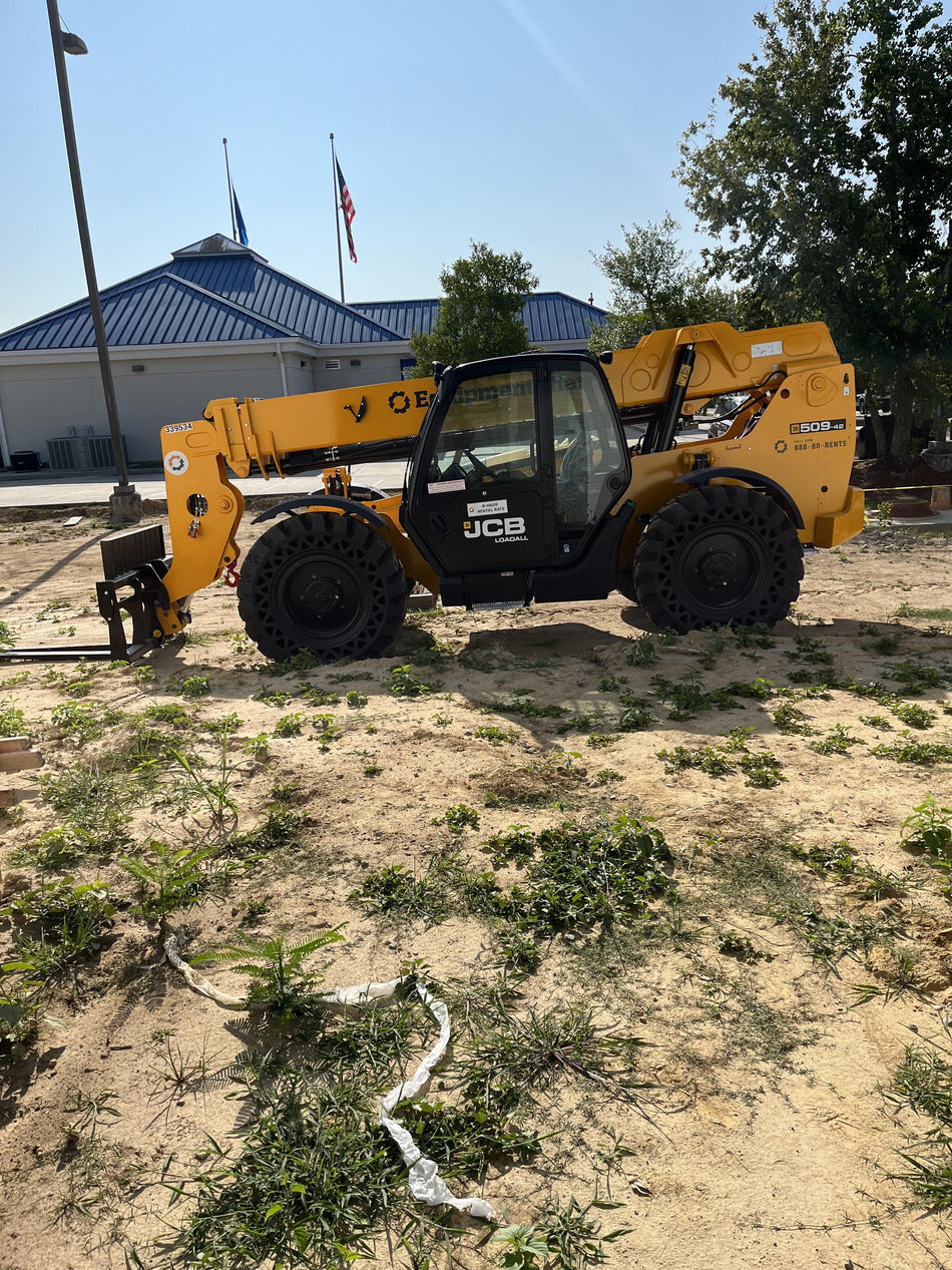2023 JCB 509-42