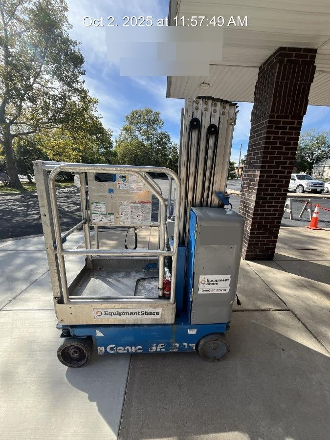 2018 GENIE GR-20