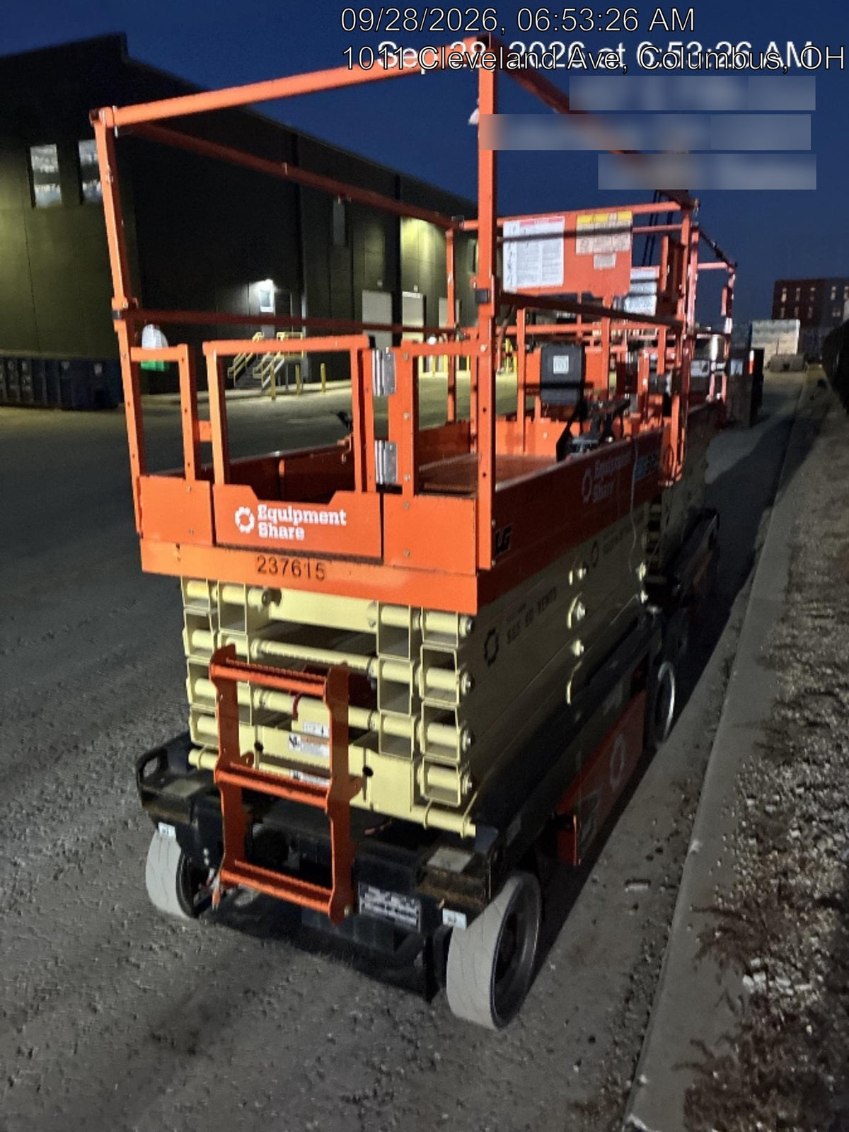 2022 JLG ES3246