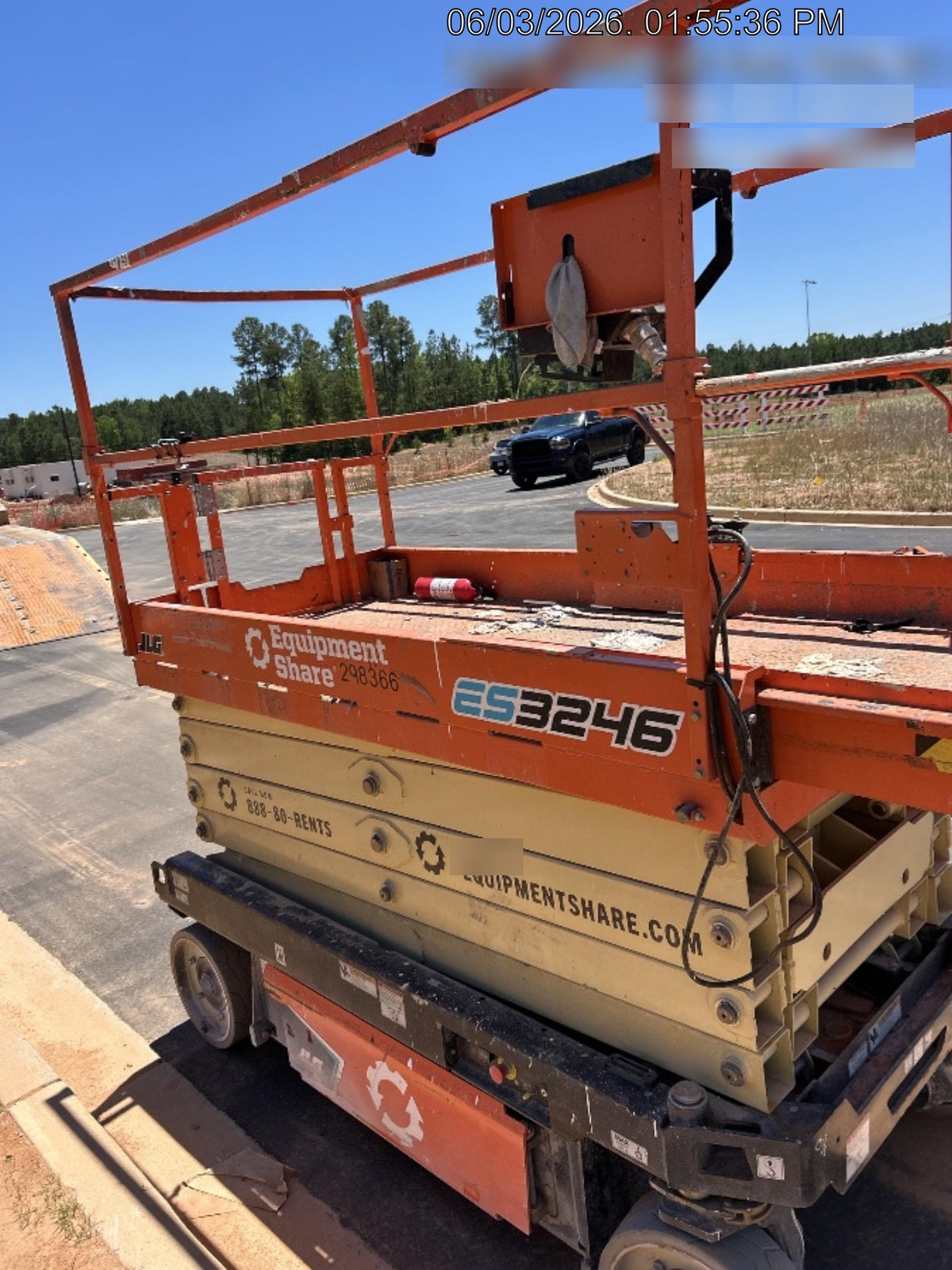2023 JLG ES3246