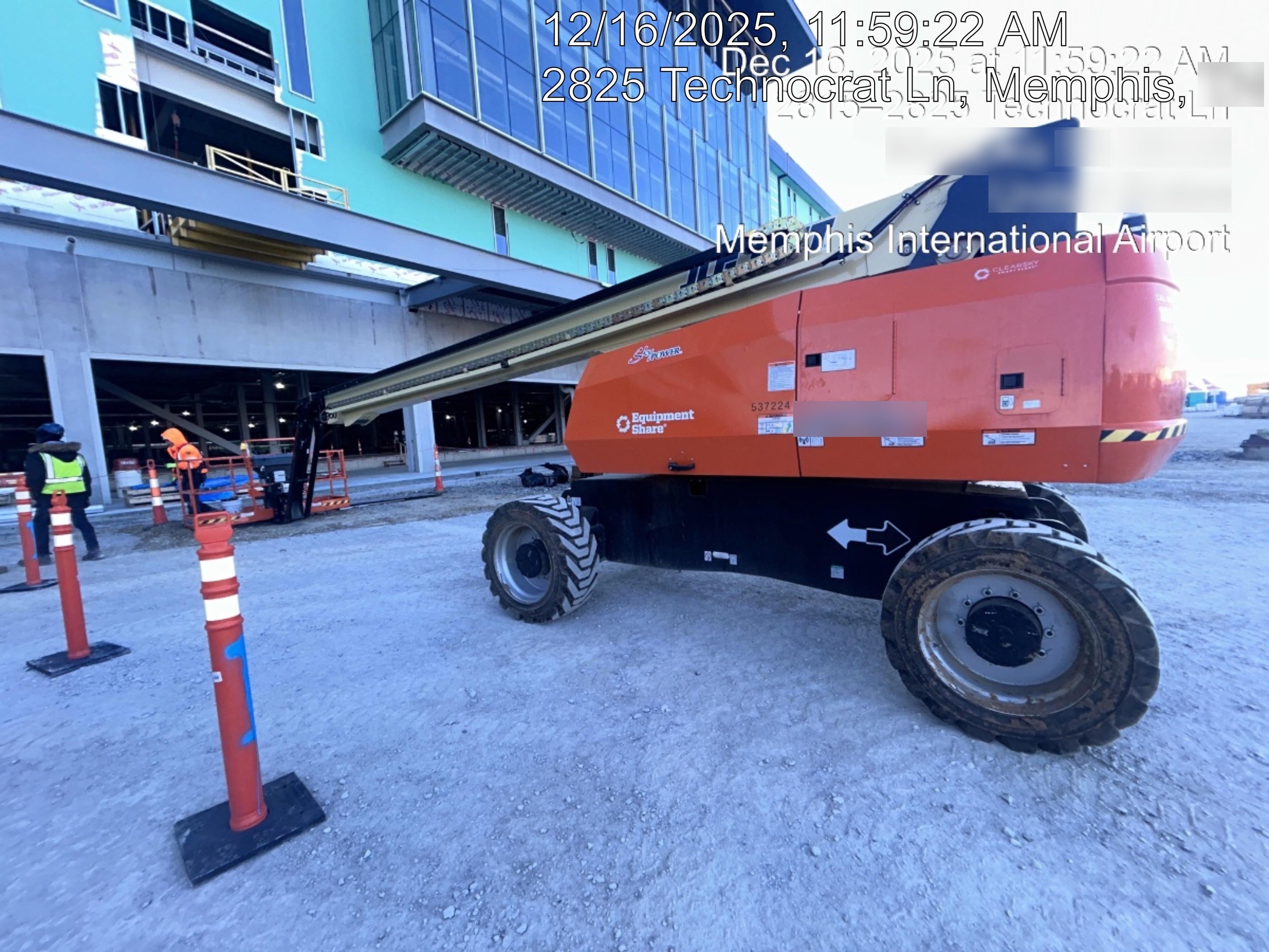 2025 JLG 860SJ