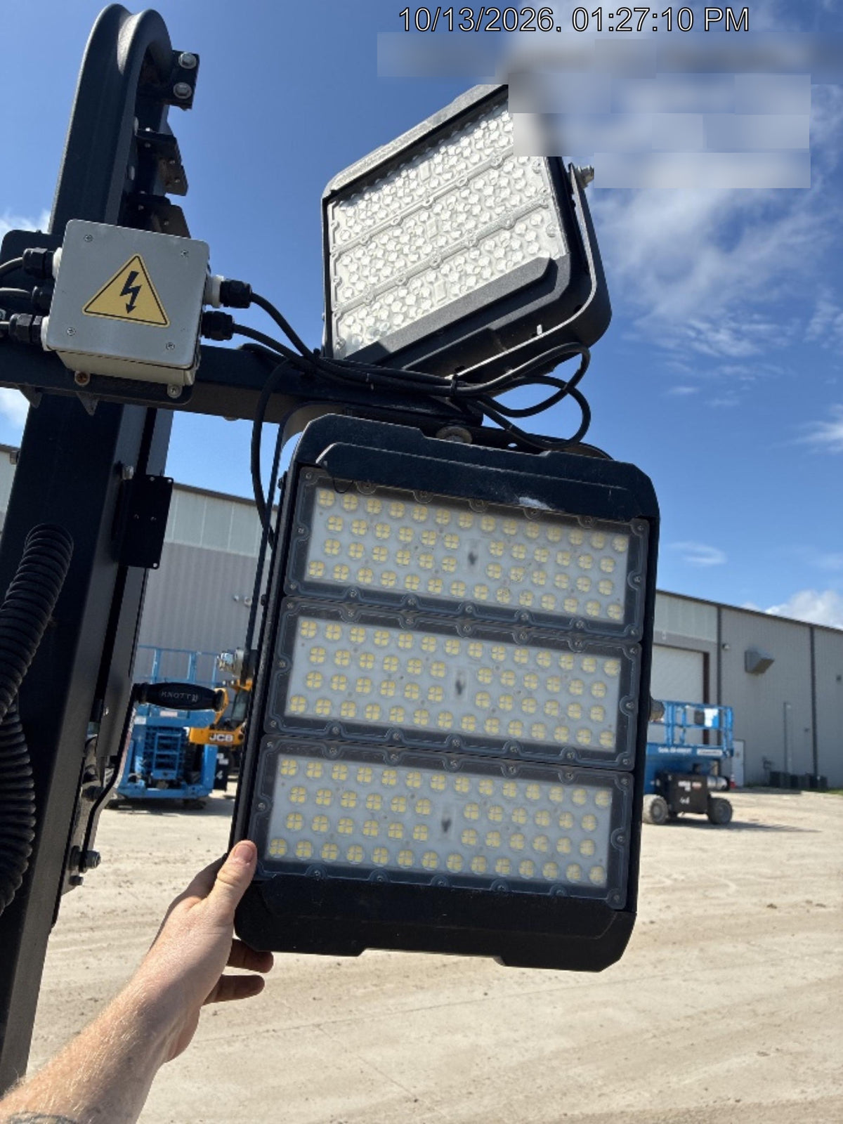 2025 Generac MLTS-4 Diesel, Mitsubishi L2E, 7.1 hp @1800 rpm, Flex Switch 120V Input, Powerzone Controller, (4) 320W LED Lights, 4kW Generator, 39.9 Gal Fuel Tank, 2" Ball, ES Decals