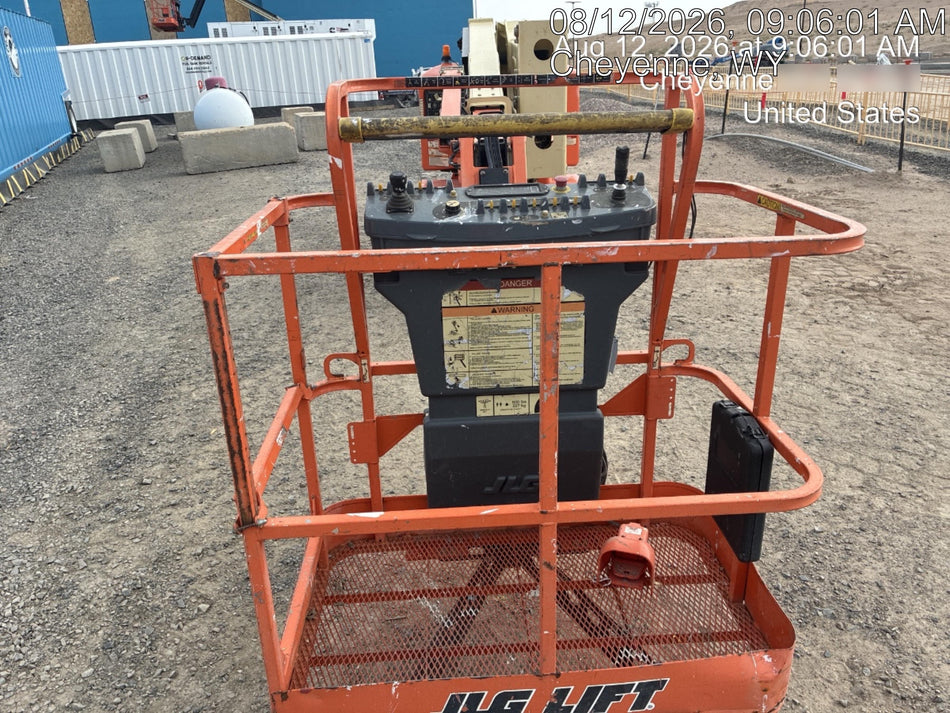 2019 JLG E400AJPN