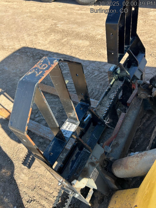 2022 TAKEUCHI 48" Pallet Forks - Takeuchi