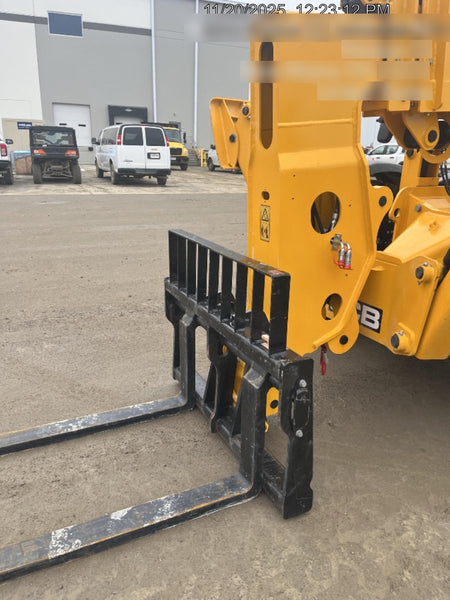 2025 JCB 512-56