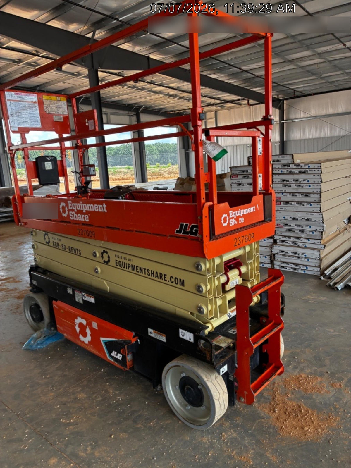 2022 JLG ES2632