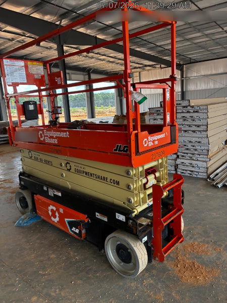 2022 JLG ES2632