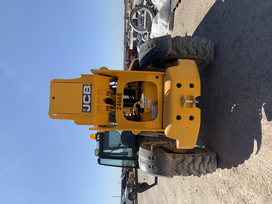 2019 JCB 512-56 74 HP w/CAB/HVAC, Beacon, Aux Hydraulics, Worklights, Solid Tires w/60" Carriage/Forks
