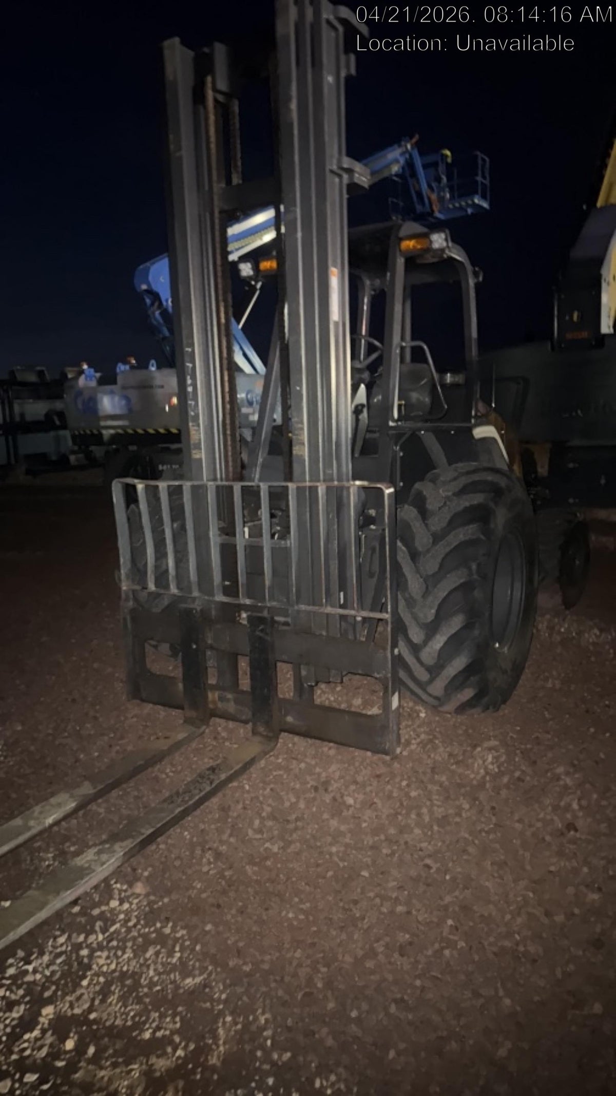 2023 CASE 588H