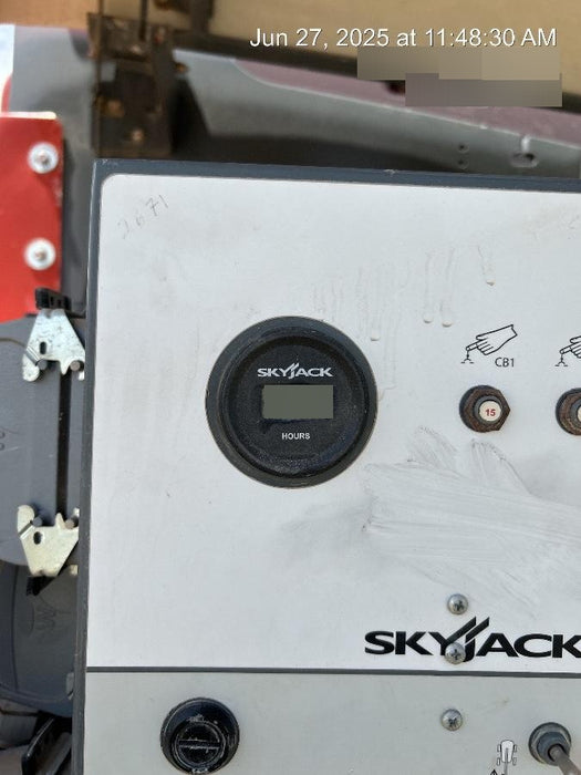 2019 Skyjack SJ66T SJ66T Glazier FF Tire Beacon