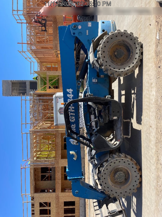 2017 Genie GTH-844 Solid Tires