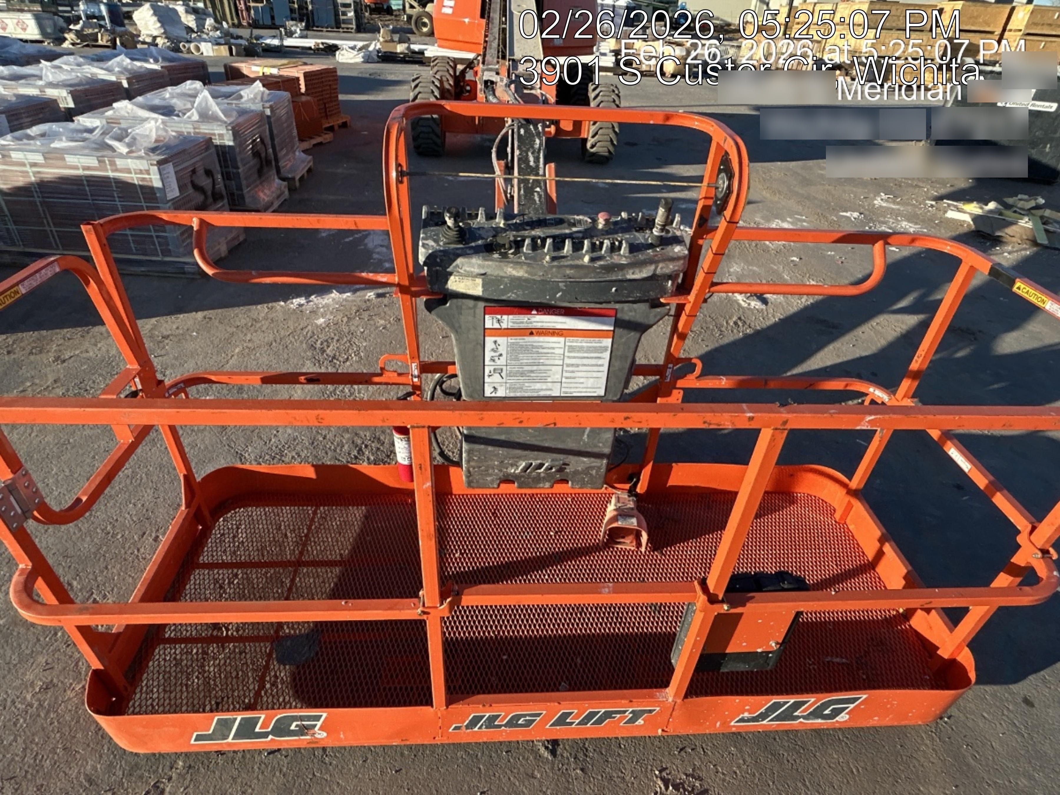 2019 JLG 660SJ