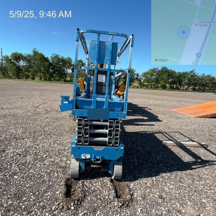 2019 Genie GS-2632 Folding rails with half height swing gate