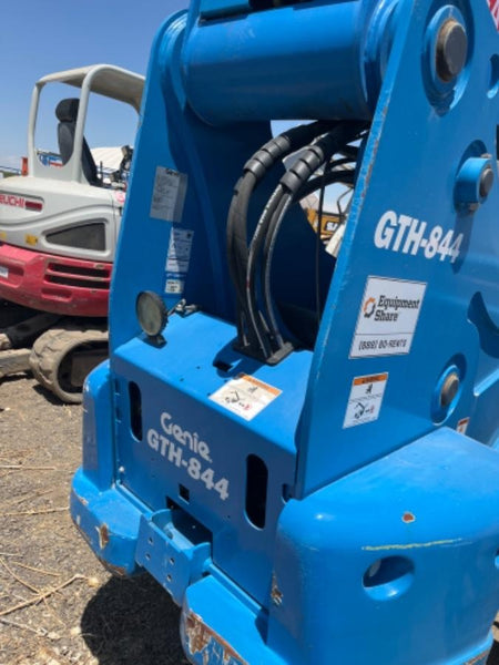 2022 GENIE GTH-844