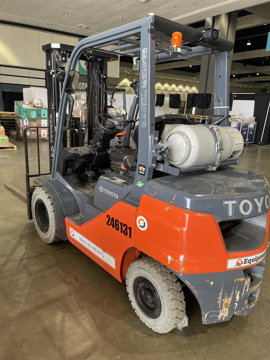 2022 TOYOTA 8FGU25 LP w/ Scale