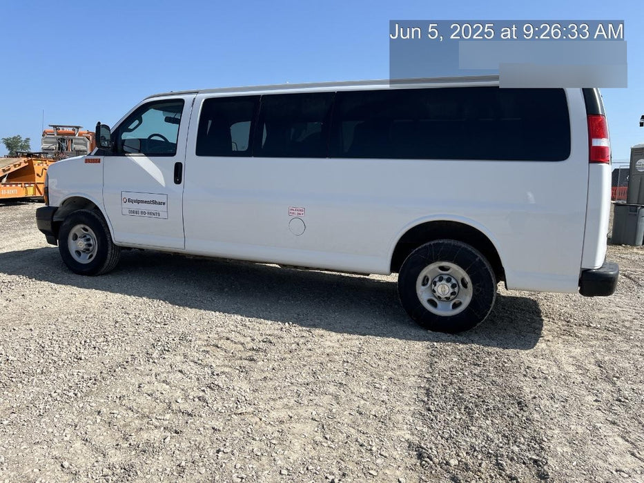 2023 CHEVROLET Express Van - Rental