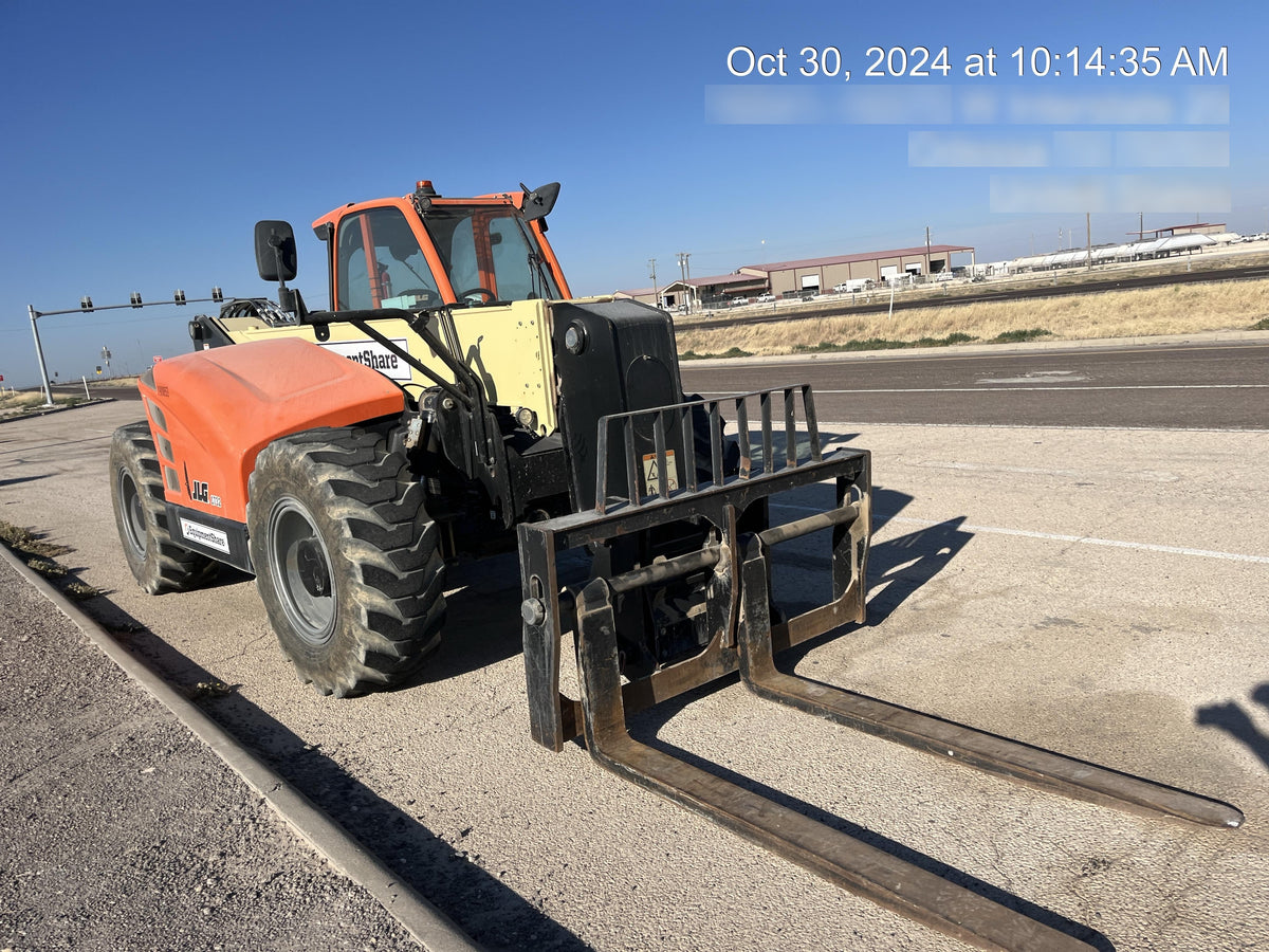 2021 JLG 1732