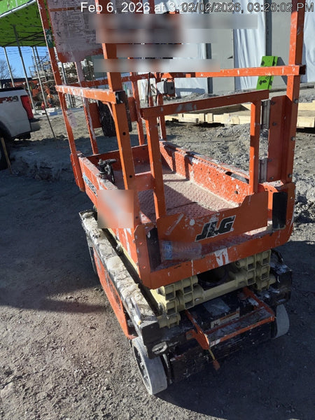 2021 JLG ES1330L