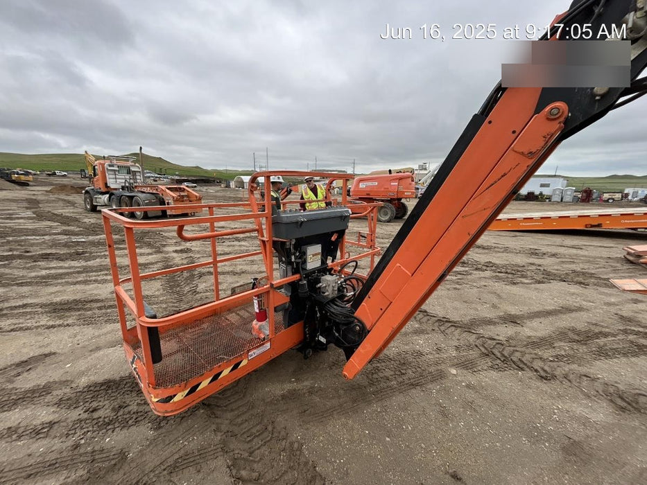 2020 JLG 660SJ