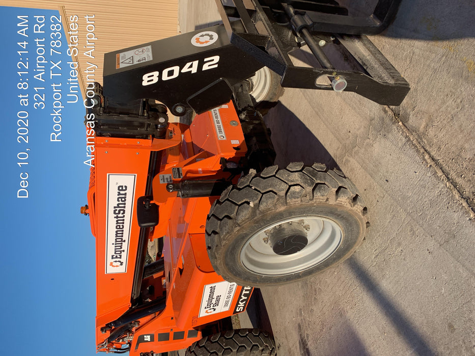 2020 Skytrak 8042 74 Hp, FF Tires, Work Lights, Beacon, Aux Hydraulics, Back up Alarm, Lifting Eye, ES Decals