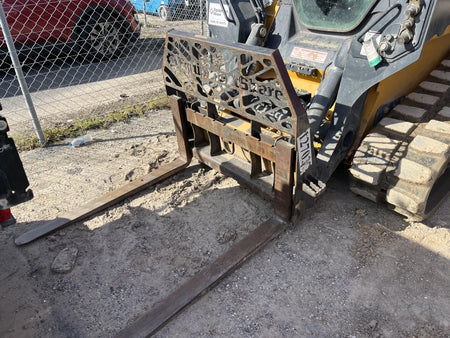 2021 PALADIN 48" Pallet Forks - Paladin