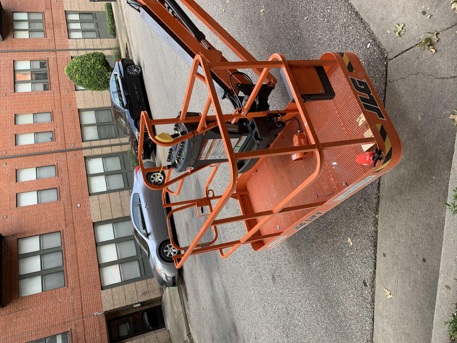 2020 JLG 660SJ
