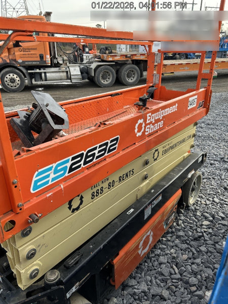 2022 JLG ES2632