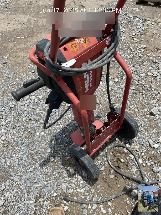 2020 HILTI TE 3000-AVR
