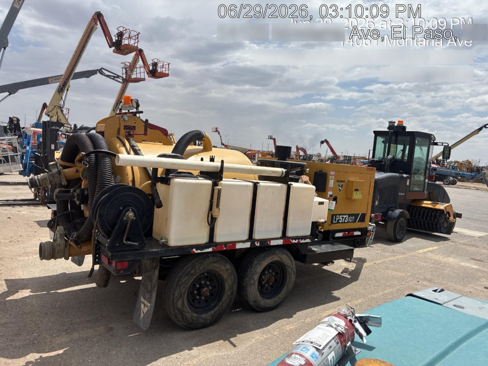 2022 VAC-TRON LP573XDT