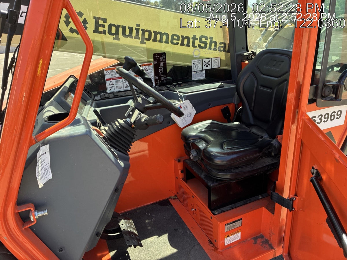 2025 JLG 519