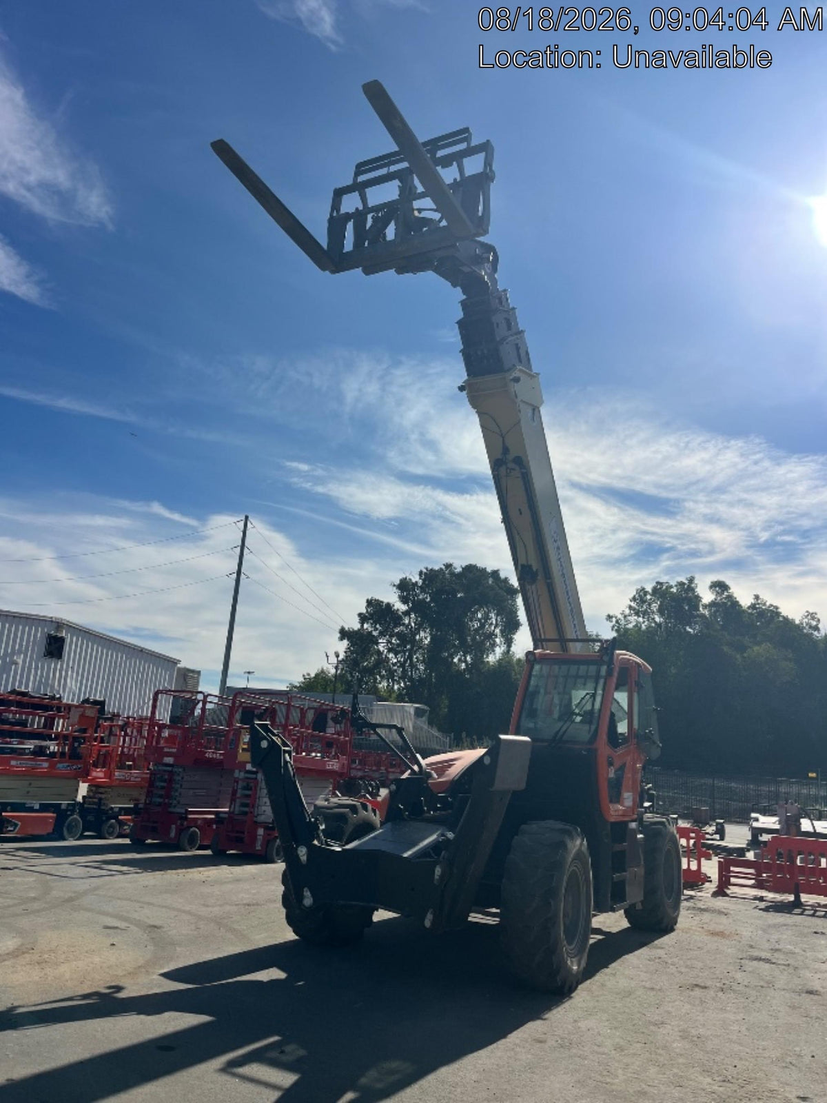 2022 JLG 1075