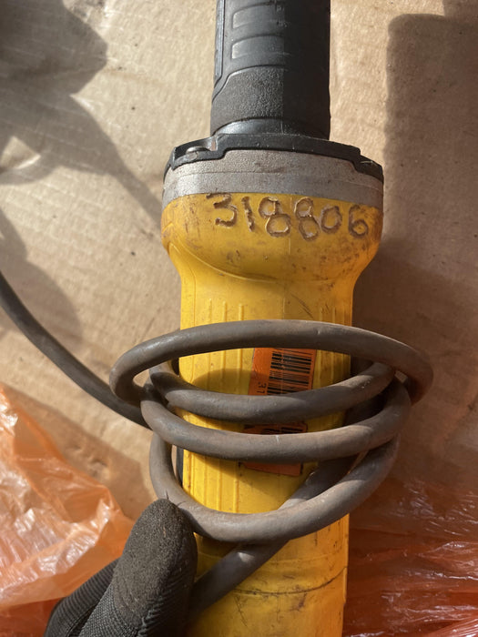 2023 DEWALT DWE4887N