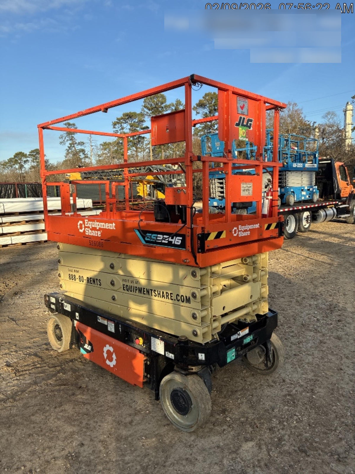 2025 JLG ES3246